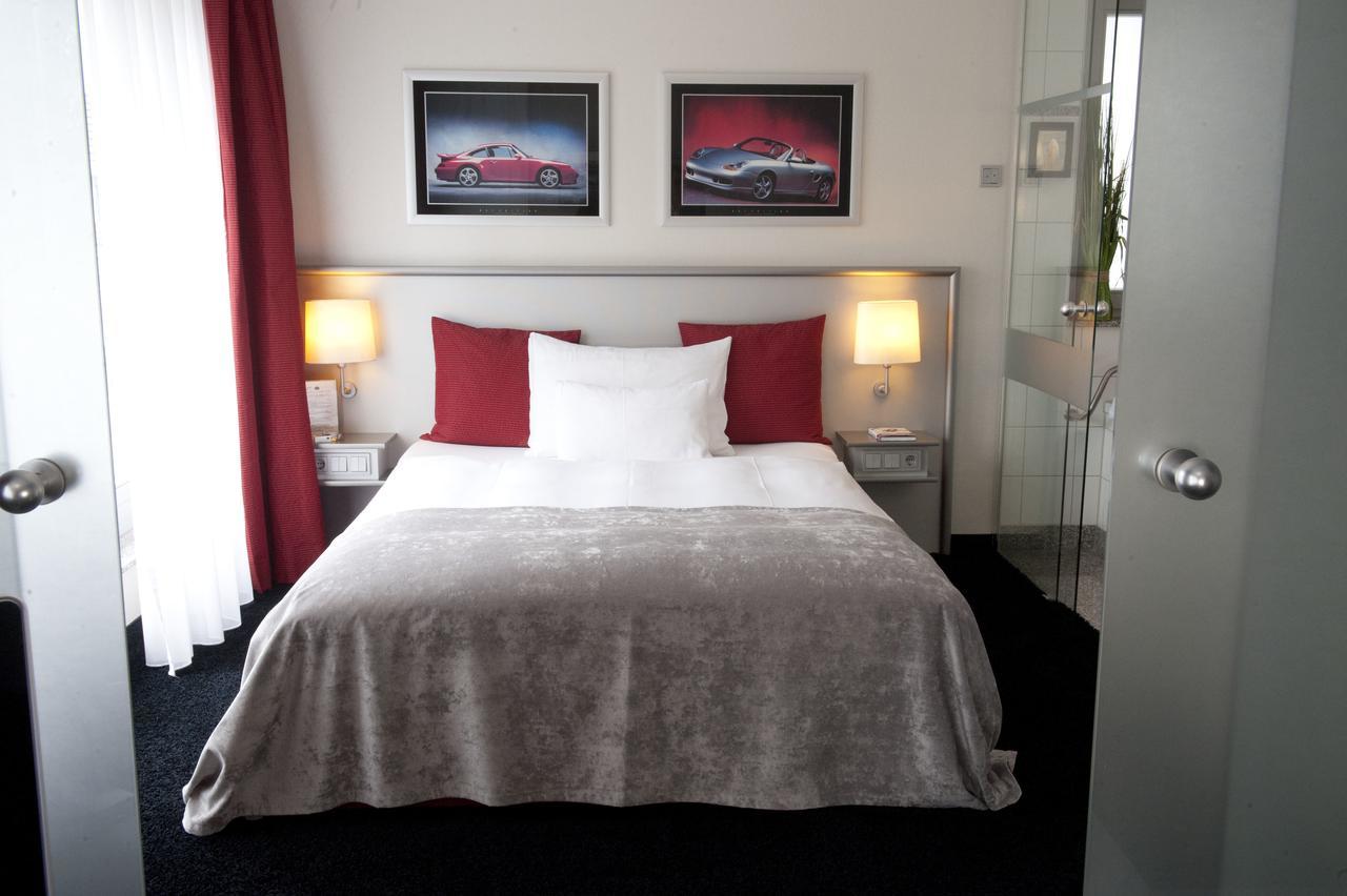 Wellings Romantik Hotel Zur Linde Moers Exteriér fotografie